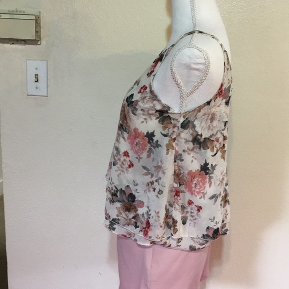 Layered floral chiffon top - Picture 2 of 6